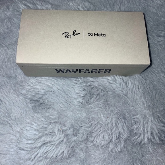 Ray-Ban Silver Box with Black Text
